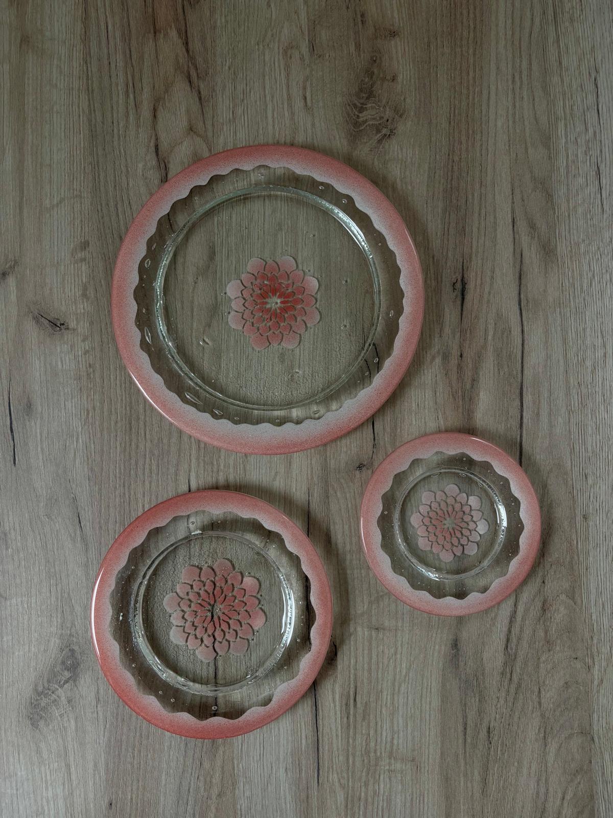 Set kulatých talířů P30