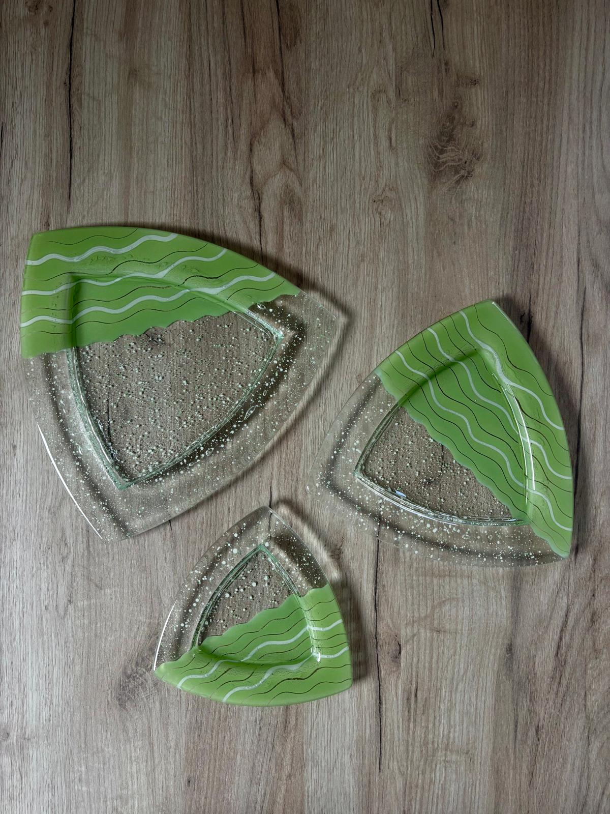 Set trojúhelníkových talířů - "Pastelová zelená" N31