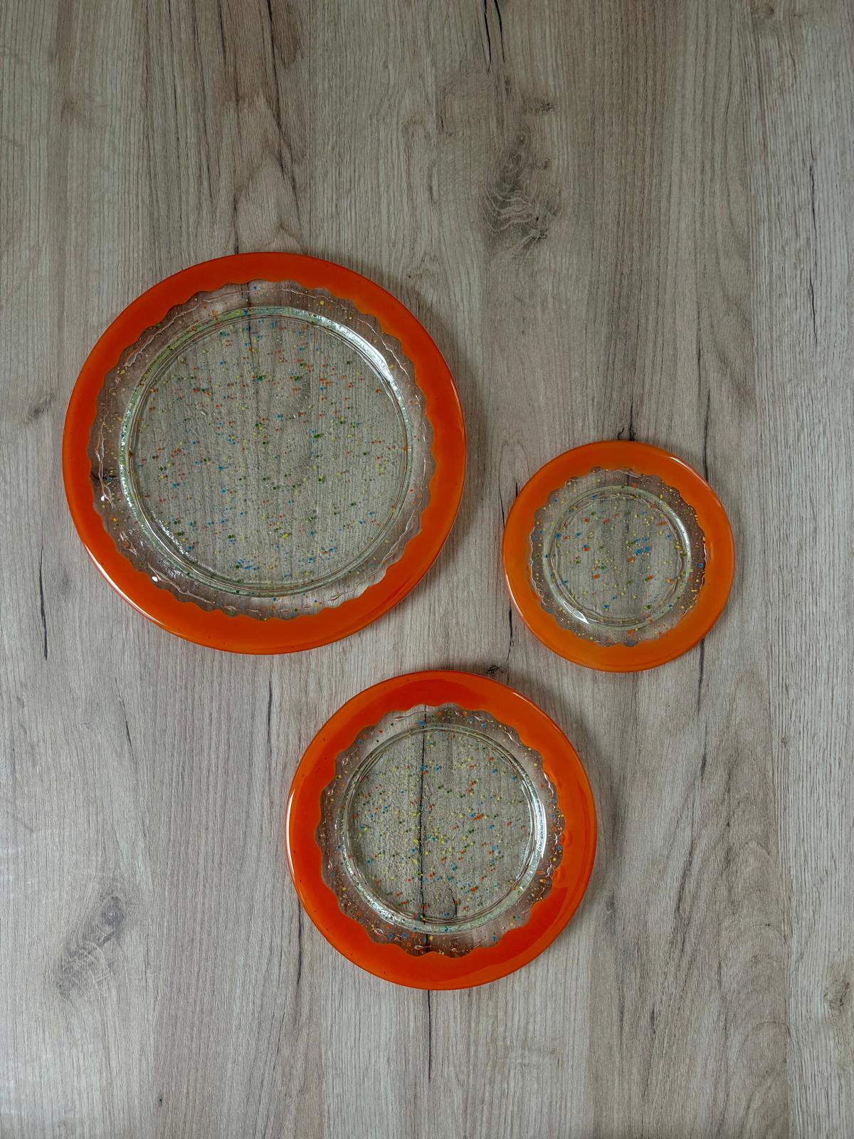 Set kulatých talířů C18