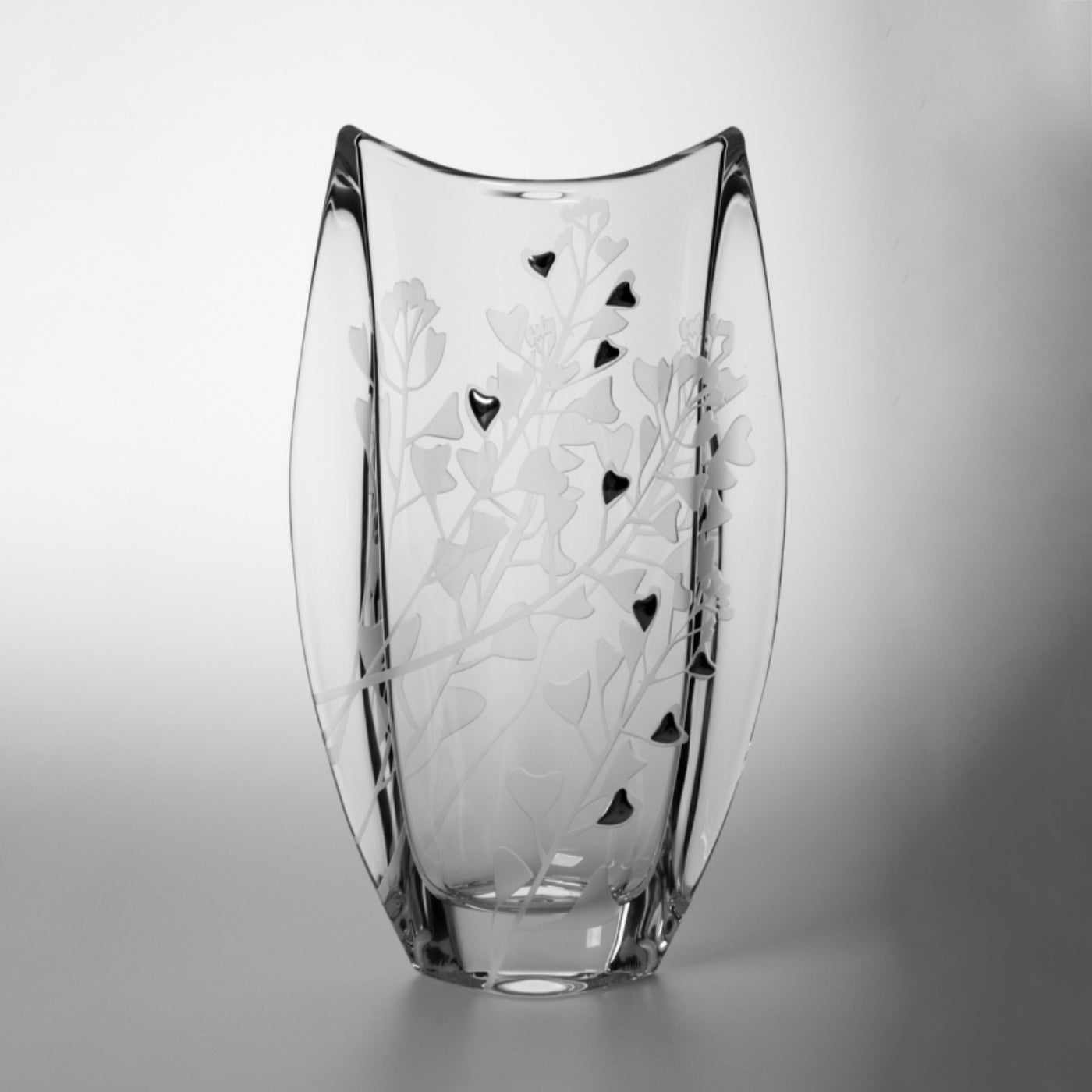 Ručně zdobená skleněná váza na květiny Ateliér Žampach Kokoška